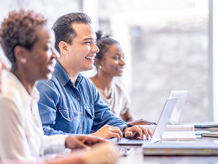 Image of digital marketing students in a classroom