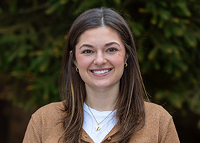 Manhattan University Admissions Counselor Leah Romanowski