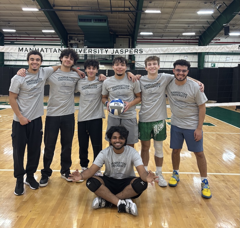 Intramural athletes in Draddy Gymnasium.